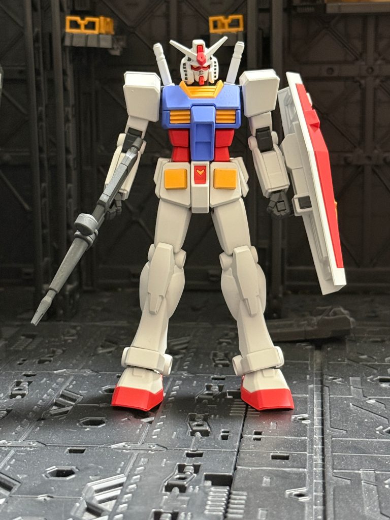 EG ガンダム 塗装方法比較–2枚目/制作者：塗人
