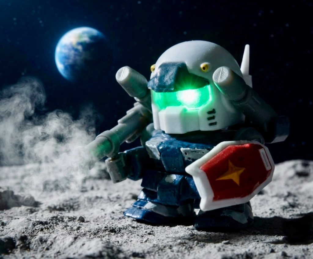 90年代初頭に出ていたらカードダスかガシャポン戦士のラインナップに入っていただろう(gundam-kao2)