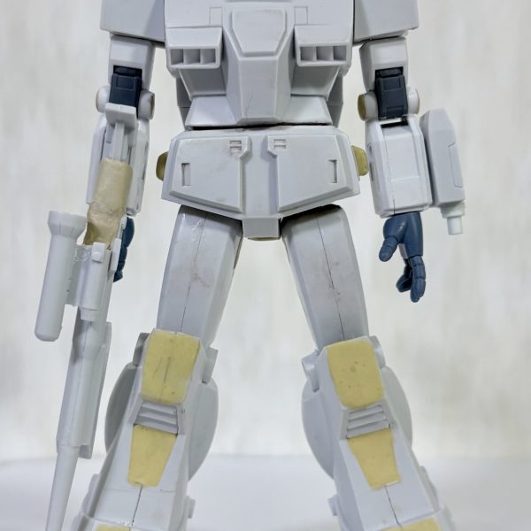 旧キットのジムスナイパーカスタムはあらかた形になったので、細かい合わせ目を消して微調整すれば良いかな。ビームライフルも台尻を調整。背中のバックパックにはオリジンGMのミサイルポッドを装備できるように改造した(gundam-kao6)&nbsp;（2枚目）