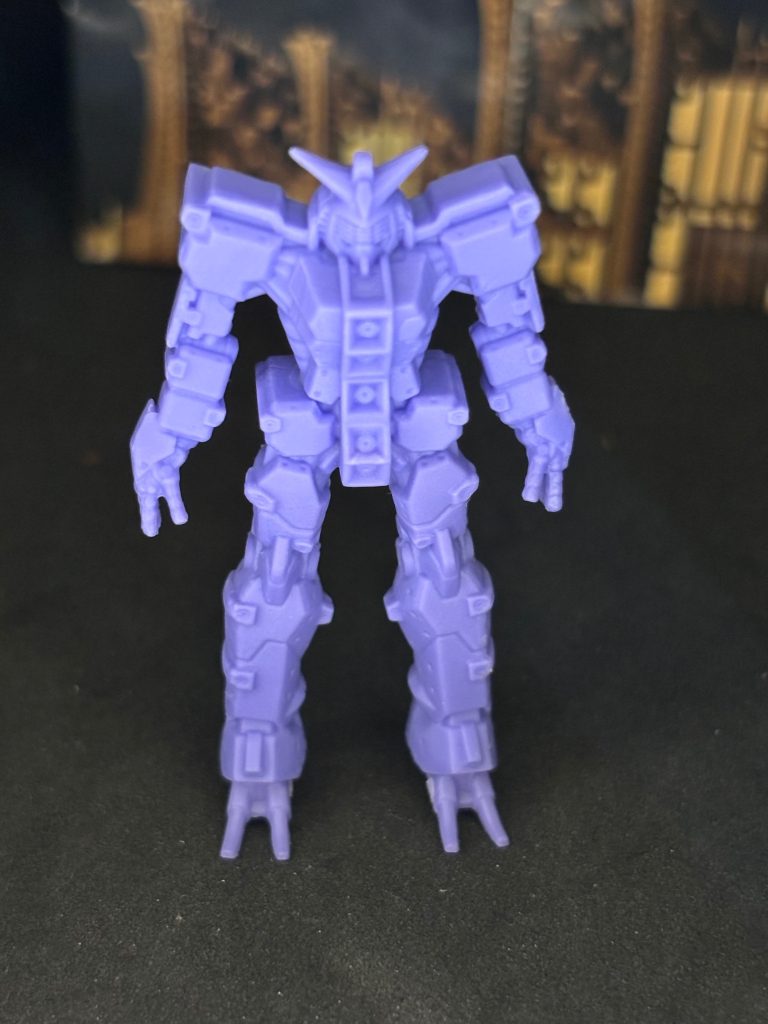 ジークアクスグミのサイコガンダムです。これと同じのがあと三体。みんなサーチしてんじゃね？食玩は一回2個までってマイルールで購入してますがキケロガ、サイコガンダム率高すぎです😭
