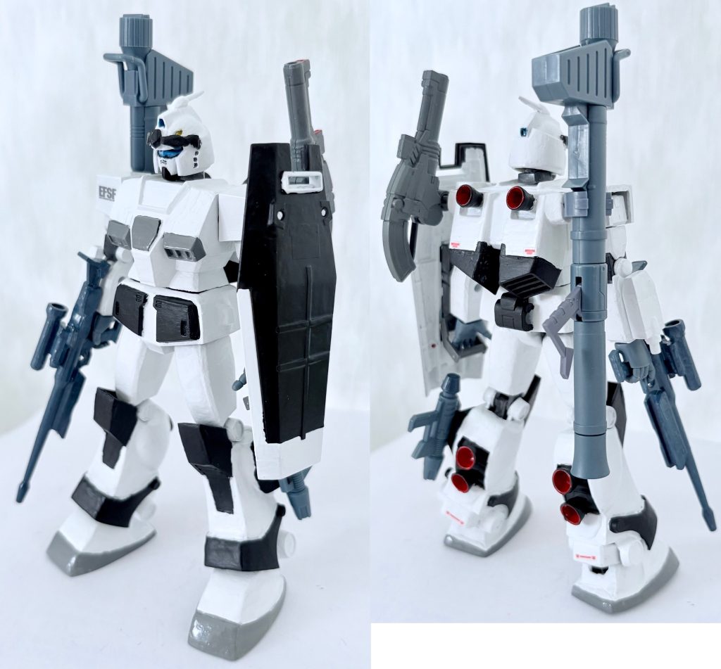 フロントビューとリアビュー。コンセプトとして旧キットでペイルライダー風の機体を作ってみるという事で武器は豊富。ペイルライダー風にするなら青く塗れば良いと思ったが、ジムビームホワイトと名乗っているのであえて白いままにする(gundam-kao5)・専用ビームライフルx1・ハイパーバズーカx1・ビームスプレーガンx1・ビームサーベルボックスx1・ショルダーキャノンx1・シールドx1設定上はネモやGMⅡのビームライフルも装備可能。容量の都合で写真を載せられなかったので後で投稿予定。