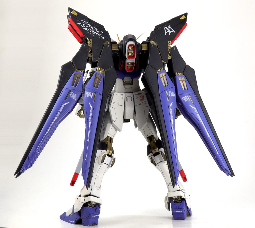 MG STRIKE FREEDOM–4枚目/制作者：Lowdam