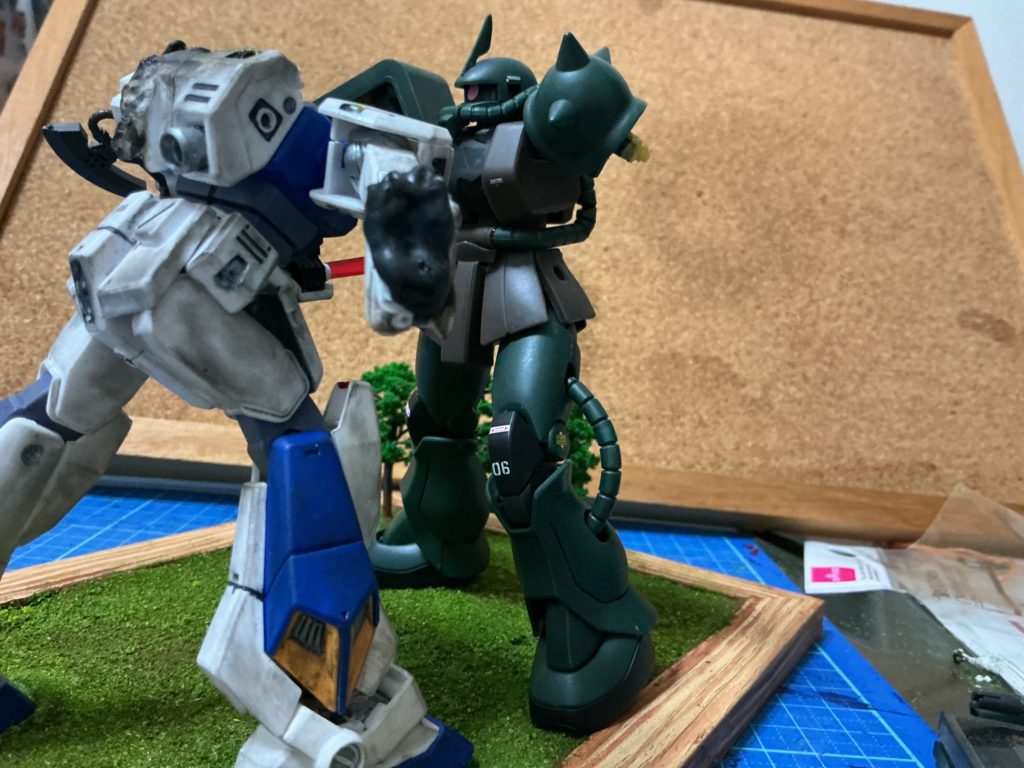 適当にガンべ限定ザク2をどうぞ