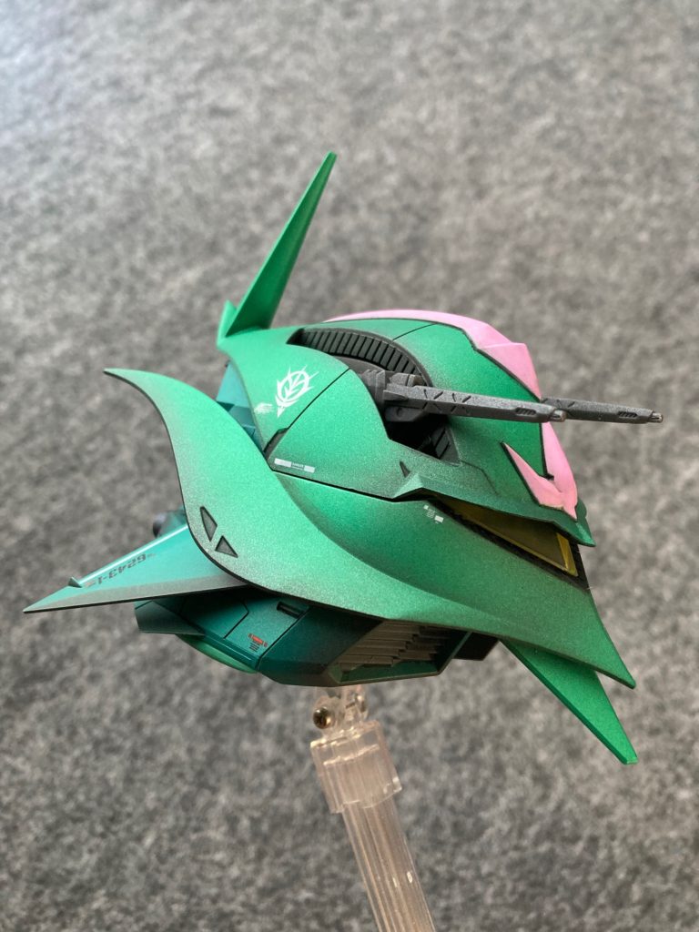 ララァスン専用モビルアーマー2