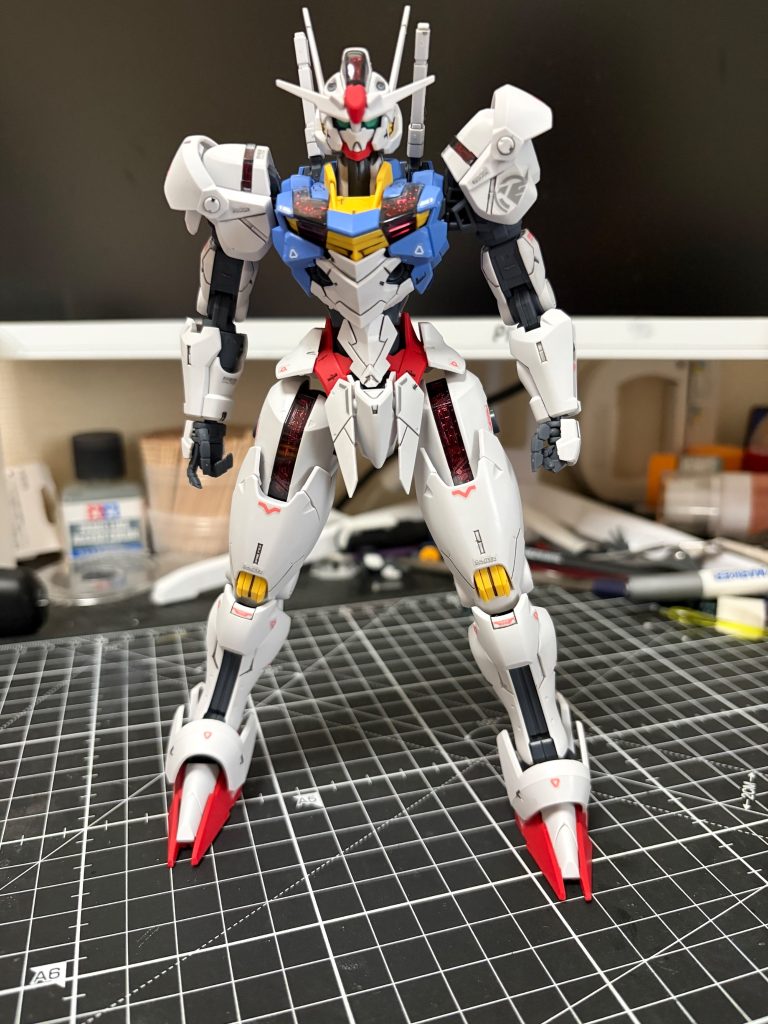 株式会社ガンダムのPVに出てたポージングをしてみました。