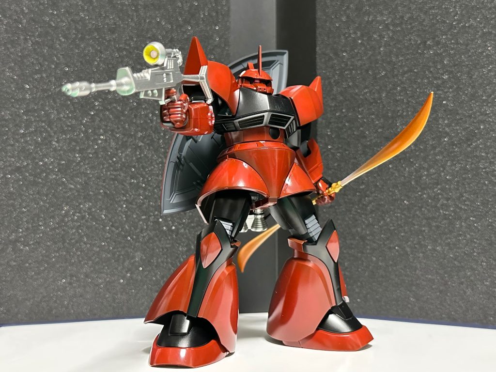 HGシャア専用ゲルググの箱絵っぽいポーズで