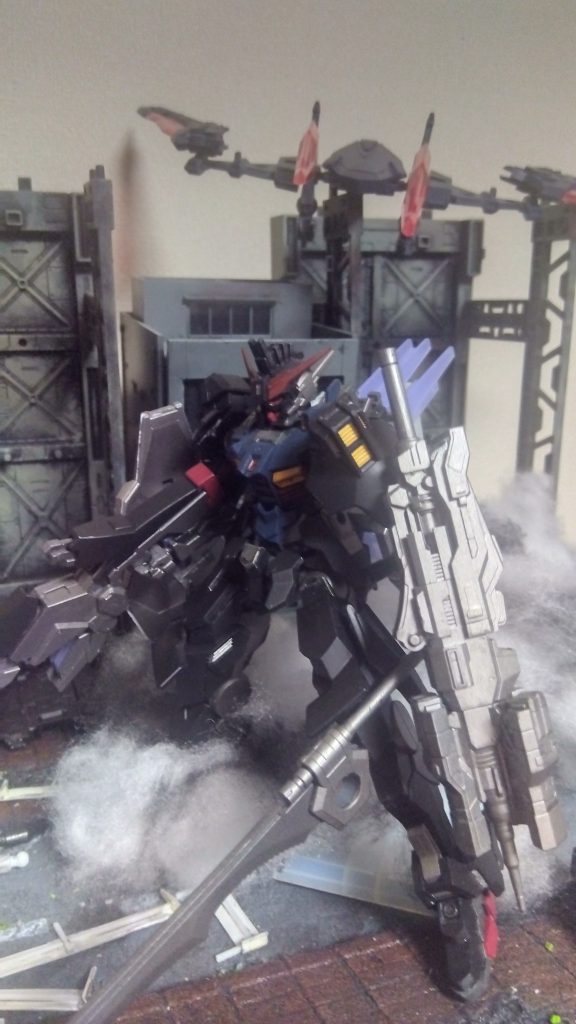 量産試作小型MGtype特殊兵器 試作１号機ガンダムジリウス《高機動戦闘機ブラックガルーダ装備》別名スーパージリウス