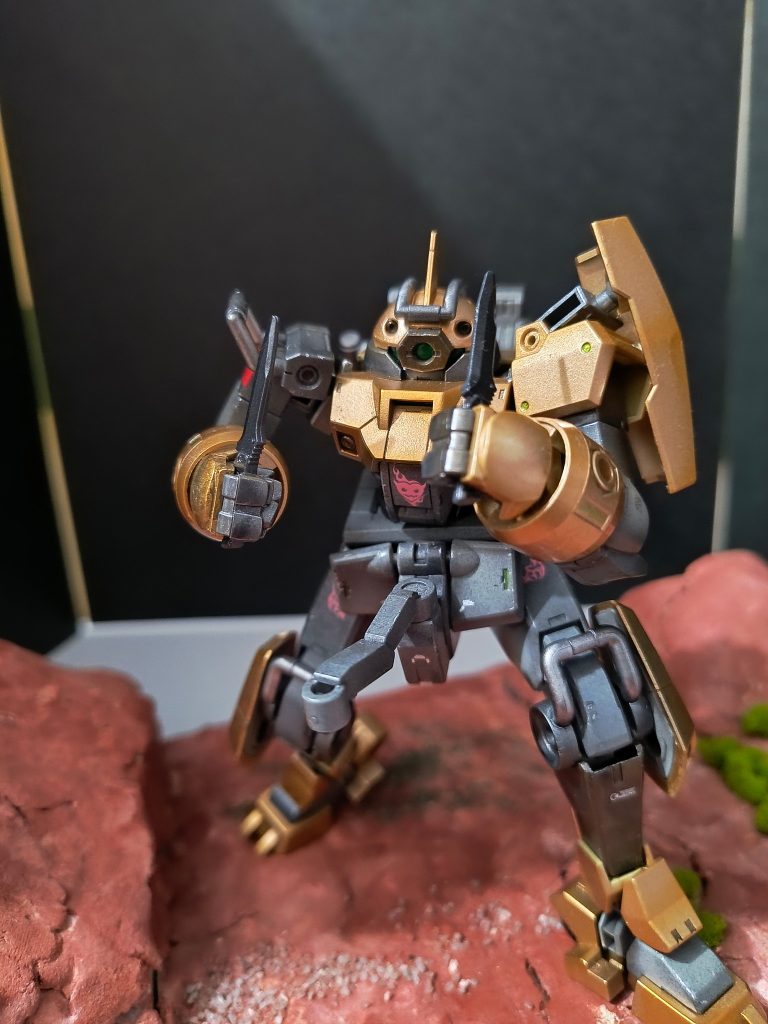 ナイフが似合う気がする(zaku-kao5)