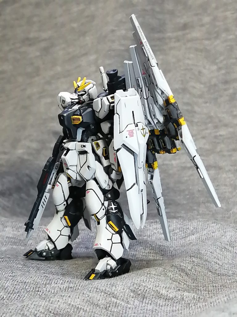 ガンダムアーティファクト　νガンダム