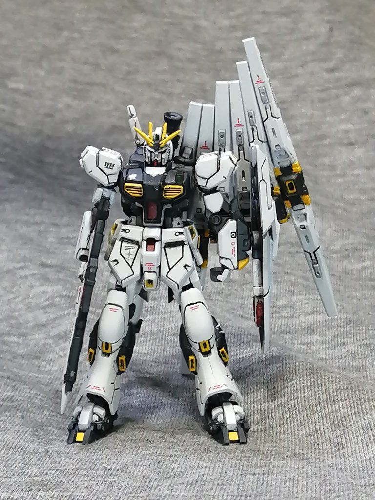 ガンダムアーティファクト　νガンダム–2枚目/制作者：LUCIOLE