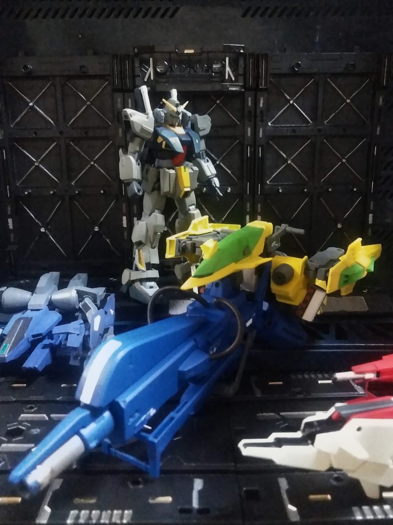 3 月 16 日　｢Ｚガンダム｣頭部損壊｢ラビアンローズ｣より｢コアトップ｣が到着｢ＺＺガンダム｣稼働。&nbsp;　　　 　 &nbsp;☝️今ここら辺👇 😁8 月 1 日　｢ハマーン・カーン｣率いる｢ネオ・ジオン軍｣が地球侵攻作戦を開始する。&nbsp;8 月 2 日　｢アーガマ｣アフリカ西海岸に着水。｢ダカール挟撃｣の為｢ガンダムチーム｣は｢アーガマ｣と別行動に。