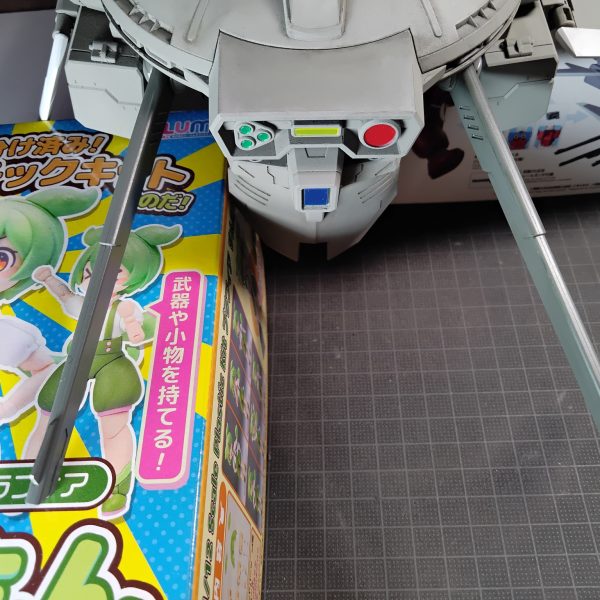 キャバリアーと一緒に再販ずんだもん買ってました。真面目にZUNDAMネタにしたかったんですけど、箱の中見たら思った以上にきっちりしててパチ組サクサクでは気が引けてしまい、もったいなくて辞めました。(昨年ガンプラ重視でキット集めてて、ずんだもん見たけど勘違いしてぼったくりだと思って買いませんでした。(後で調べたら正規価格で後日行ったら無くてメーカーも在庫無し))キャバリアーのほうはサクサク方針は変えませんので、もうちょっと汚し、ウォッシュ、影つけして今週中に仕上がらなくても終わります。来週ネタが他にあればキャバリアーの完成でupします。（4枚目）