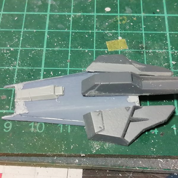 キャリバーン製作再開！3枚目のシールドもイメージが出来て、後は手を動かすだけです。シールドを繋ぐアームはどうしよう😅（2枚目）