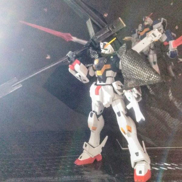 クロスボーン・ガンダム　《｢お前の取るべき道は２つある。一つは何も聞かずに地球へ帰り、全てを忘れて貝の様に口をつぐむ…もう一つは…我等と共に真実に立ち向かう‼️｣》