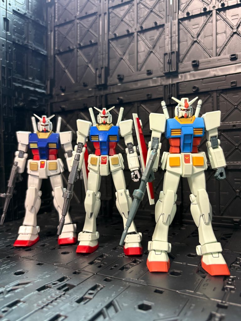 EG版(右)を加えてみました。それぞれのキットの良さ、特徴がありますよね。