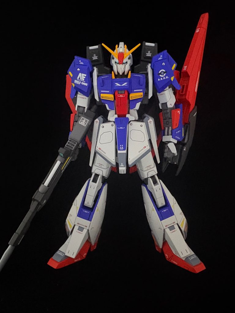 HGUC revive版のZガンダムを使用しました、こちらは第17回ニプコムのZZコンペでZザクを出したのでその胴体として作ったのですが、頭が余って勿体無いのでコンペ後はそのままノーマルのZガンダムとして完成させました