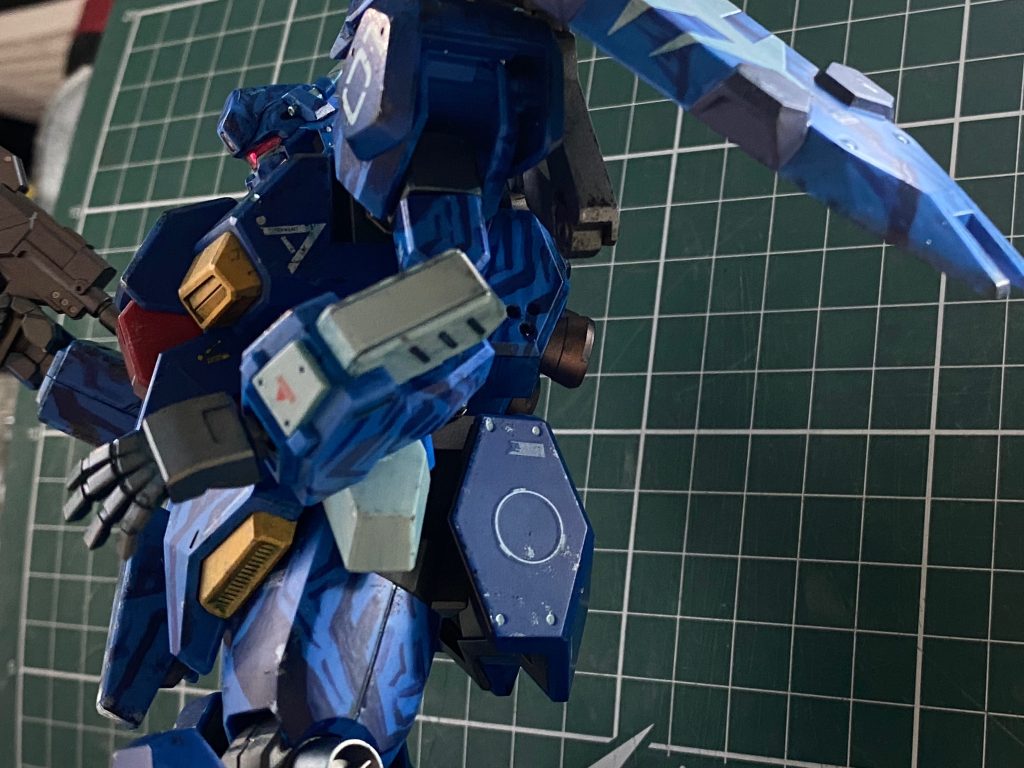 結構雑にチッピングとかフィルタリングとかしてるのですが、なんとなく雰囲気は出たかなぁと思います。元々、素組みで簡単に終わらそうと思ってたのでゲート後とか残りまくりなのですが、楽しんで作れたので良いかなー^_^
