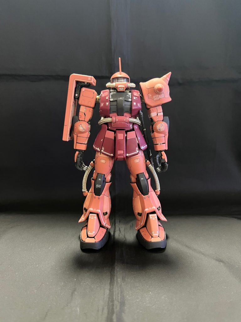 試行錯誤して初めて作成したRG　赤いザク