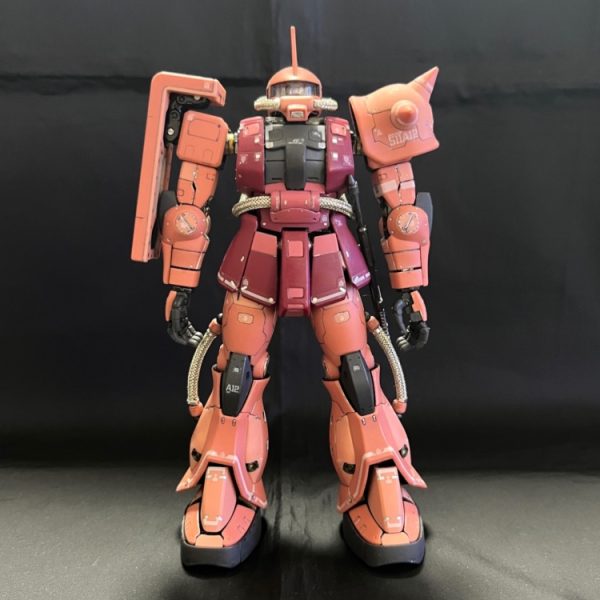 試行錯誤して初めて作成したRG　赤いザク