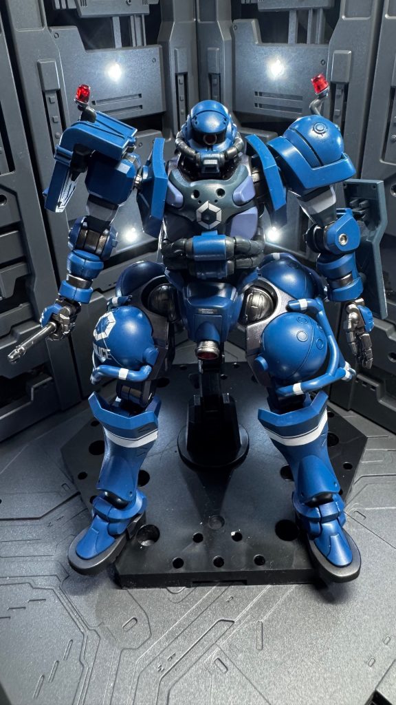 軍警ザク特務機体–2枚目/制作者：@TSUKAPPI