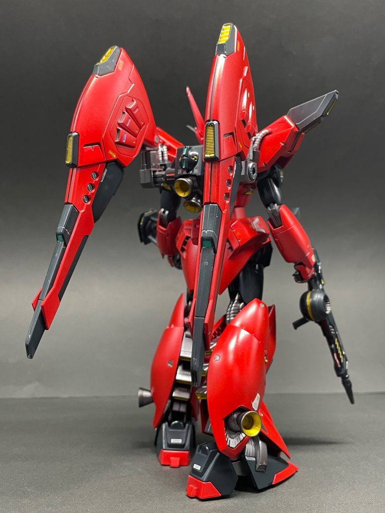 背面ショットレッド部分には、ガイアカラーのパールプレミアムレッドを使用。クリア仕上げとしました😄
