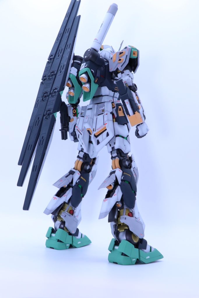 MG 量産型νガンダム（もとはνガンダム Ver.Ka）–3枚目/制作者：テラ