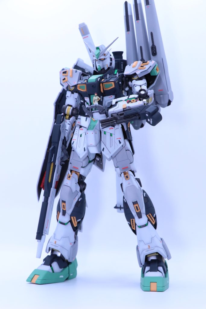 MG 量産型νガンダム（もとはνガンダム Ver.Ka）–2枚目/制作者：テラ