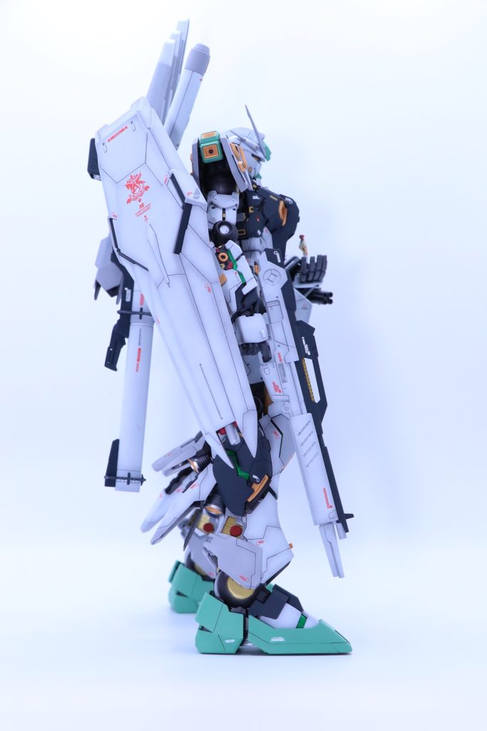 MG 量産型νガンダム（もとはνガンダム Ver.Ka）–4枚目/制作者：テラ