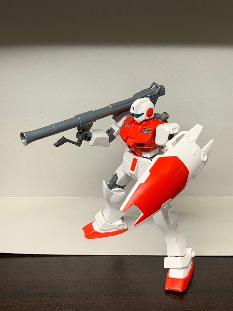 いろんな武器をしっかり持ってくれます。