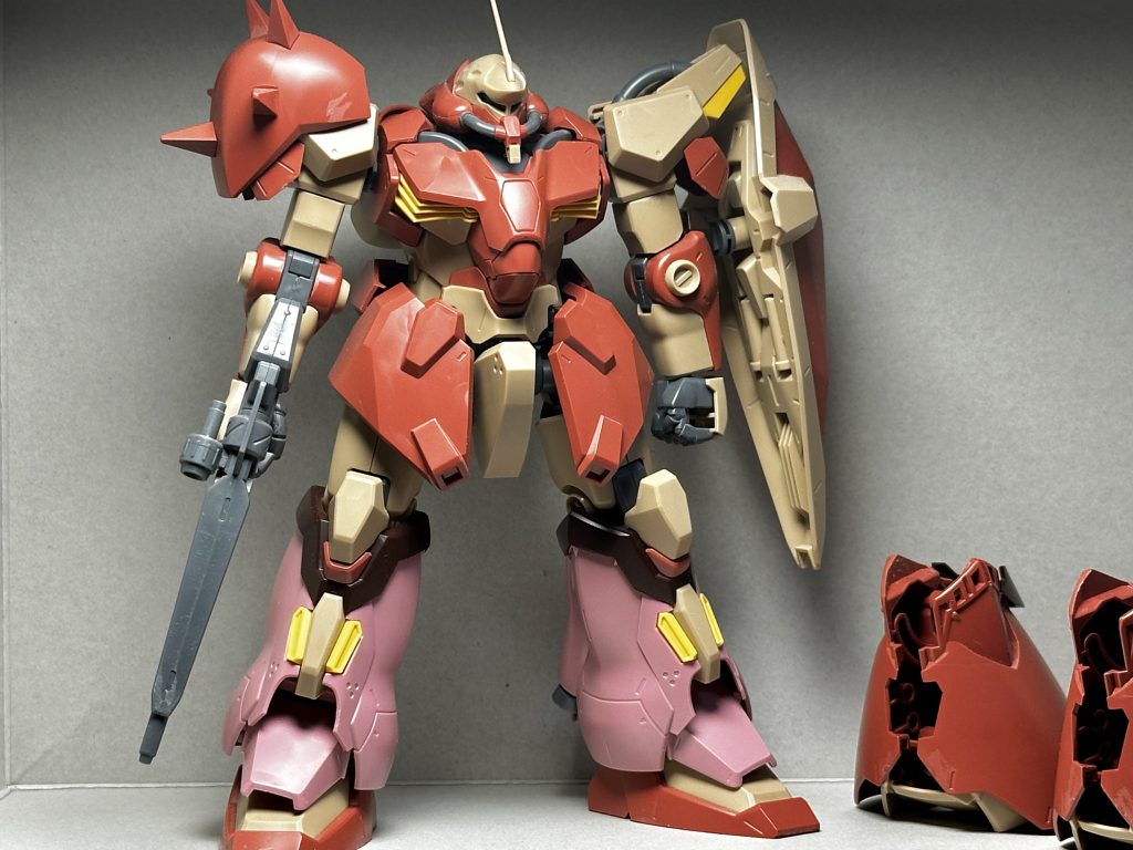作品名：これもミキシング…？<p>メッサーF02型指揮官機を組むと余るネイキッドの脚部外装を、パチ組み放置していたメッサー・マインレイヤーに移植する試み。 そうしてマインレイヤー装備のリアスカートを過去作のF02型に移して、こちらは純粋なF01型指揮官機 [&hellip;]</p>
