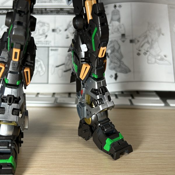 内部フレームの塗装がある程度すすんだので記録用に撮影をしました。（6枚目）