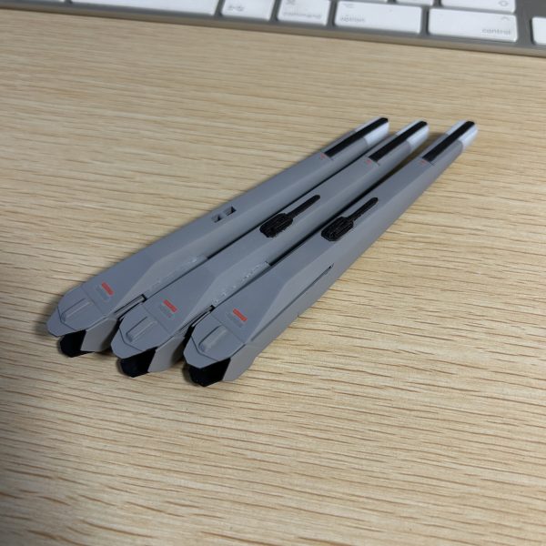 フィン・ファンネルにプラ板を貼付けたりパテ盛ったりしながら作ってみました。（3枚目）