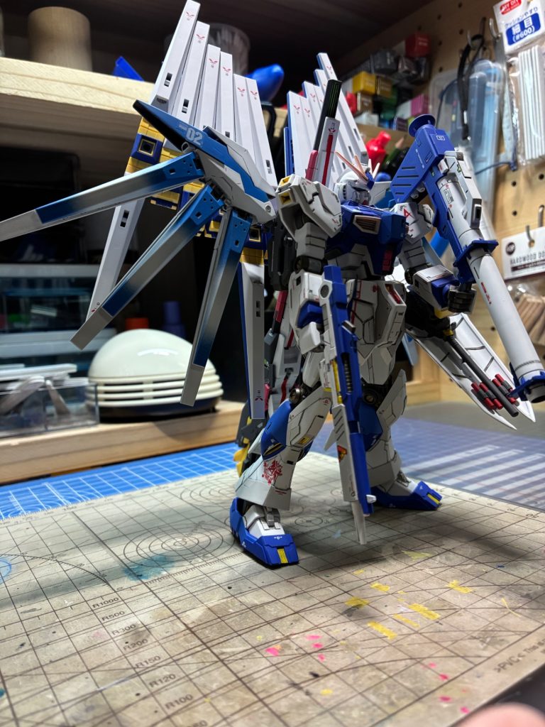νガンダム–4枚目/制作者：じーじょ