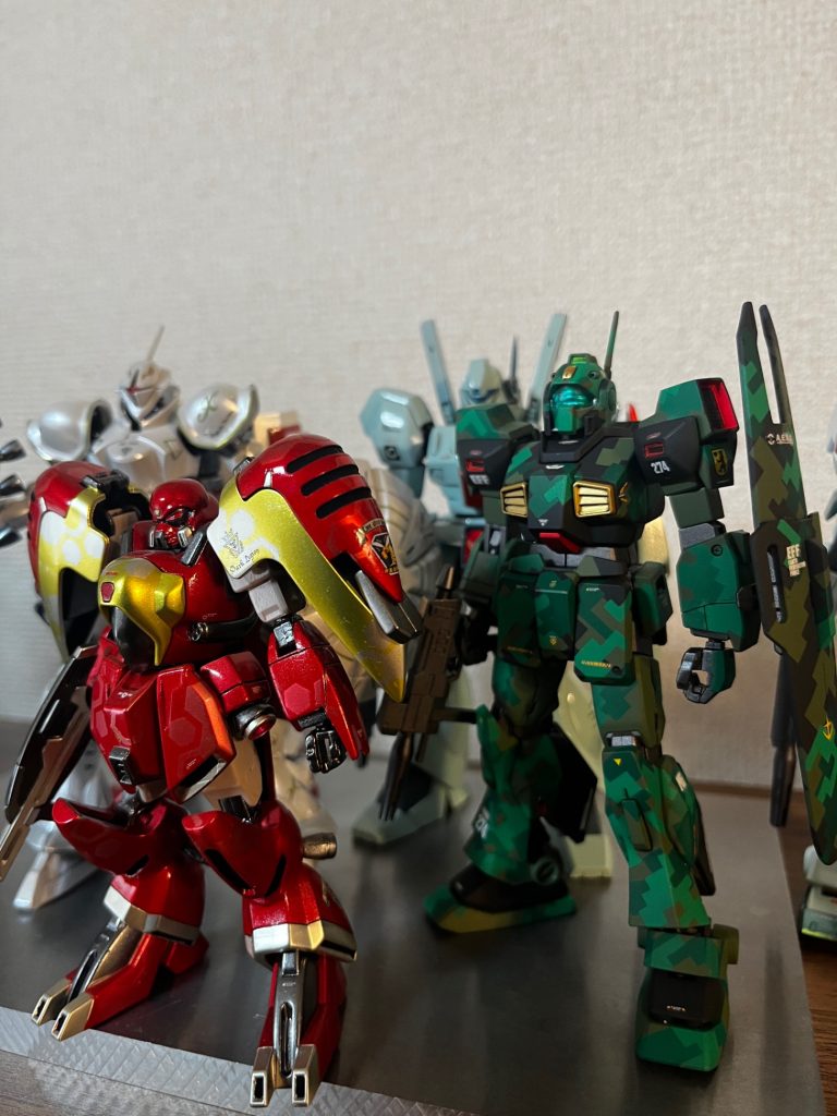 ゾロアット君と。この2機戦ったらネモくん秒でやられるんだろうなー。