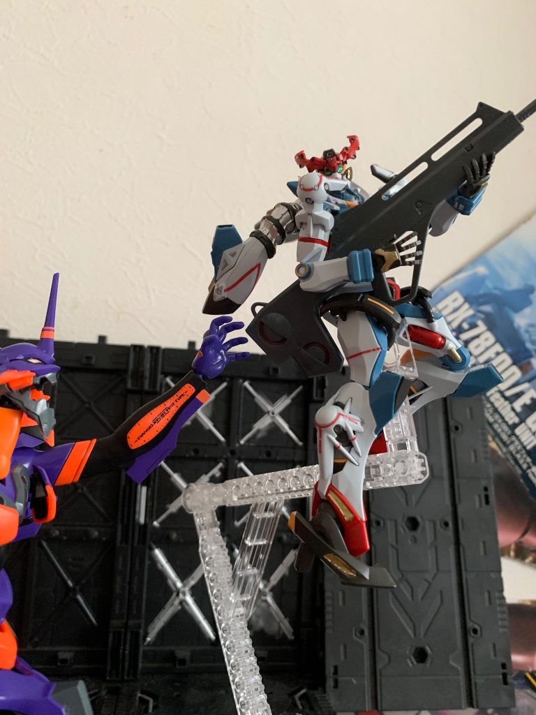あの武器を奪って逃走！