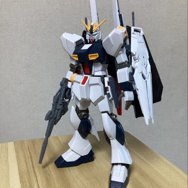 νガンダムブラスティア