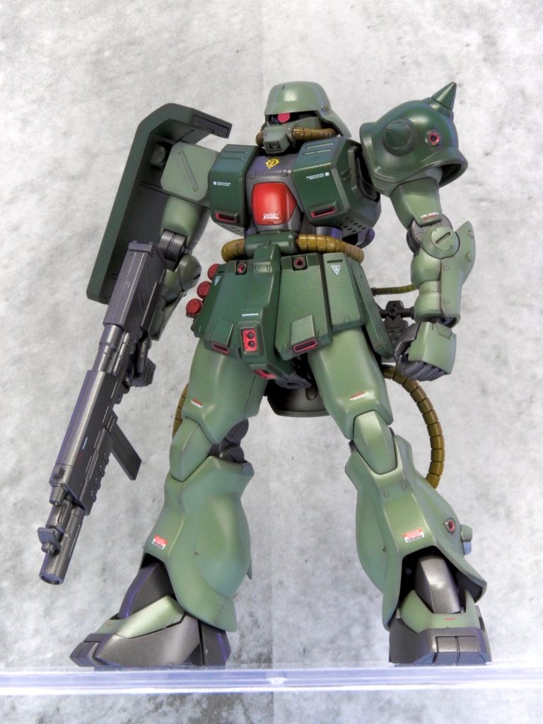 HGUC ザクⅡ改 (黒立ち上げ)–3枚目/制作者：ARIKA_plamozombie