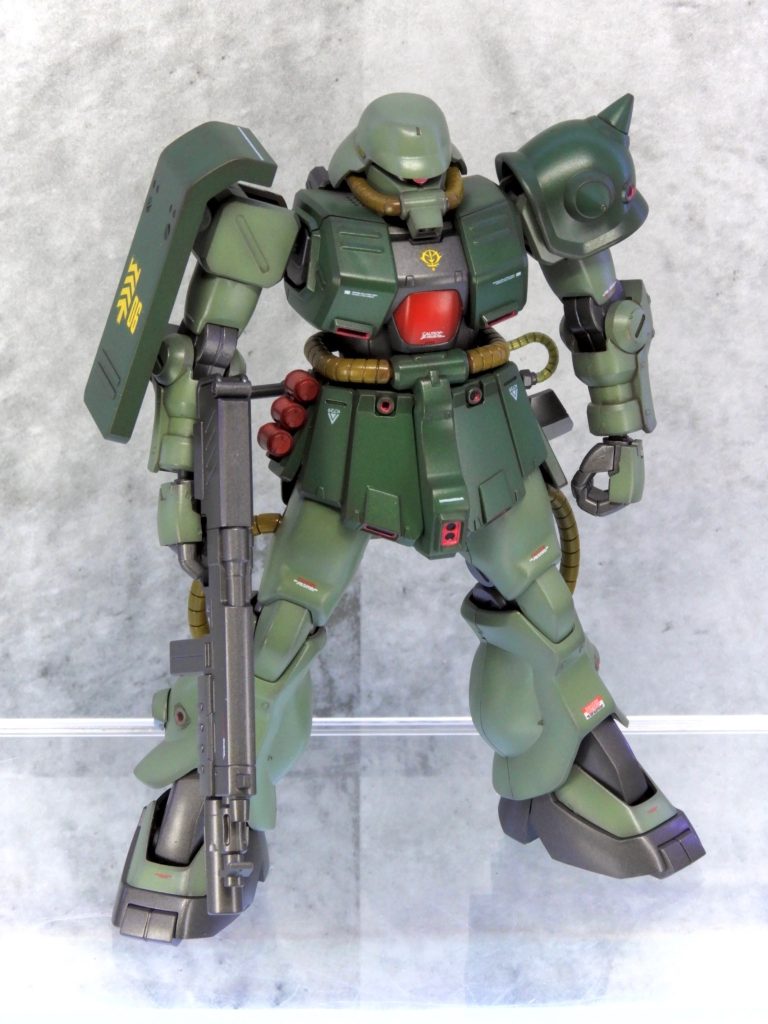 HGUC ザクⅡ改 (黒立ち上げ)–2枚目/制作者：ARIKA_plamozombie