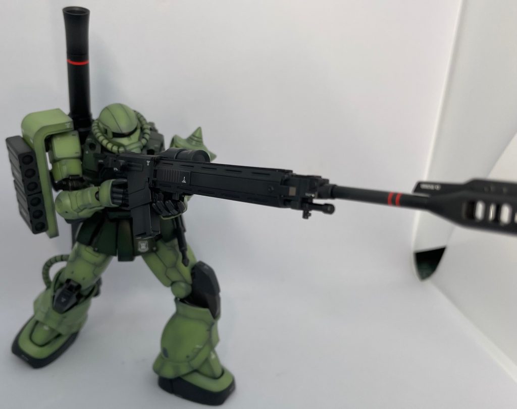 HG 1/144 シャア専用ザクII 赤い彗星Ver.–7枚目/制作者：もこやま