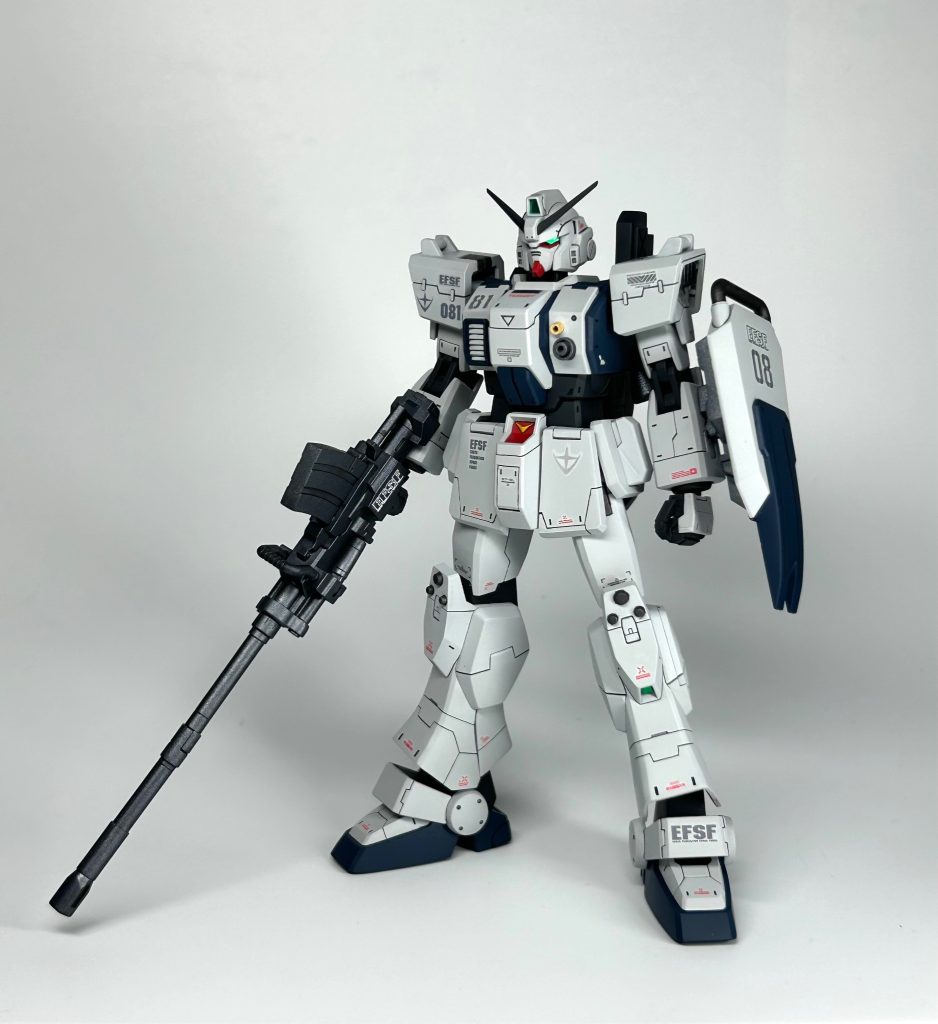 180mmキャノンを装備させると輝き撃ちさせたくなりますが、脚を伸ばした事により膝立ちができなくなってしまいました😭