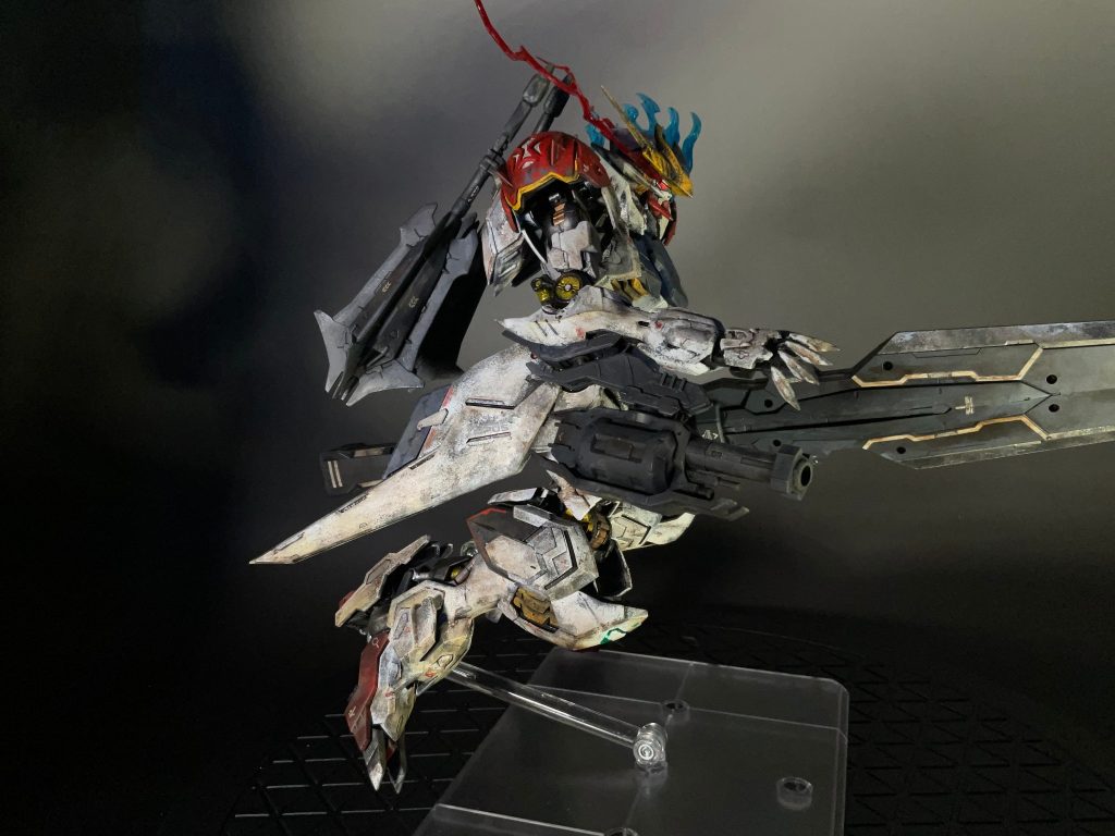 戦い抜いた獣の姿 ― MG バルバトスルプス ウェザリング全塗装–6枚目/制作者：Showji