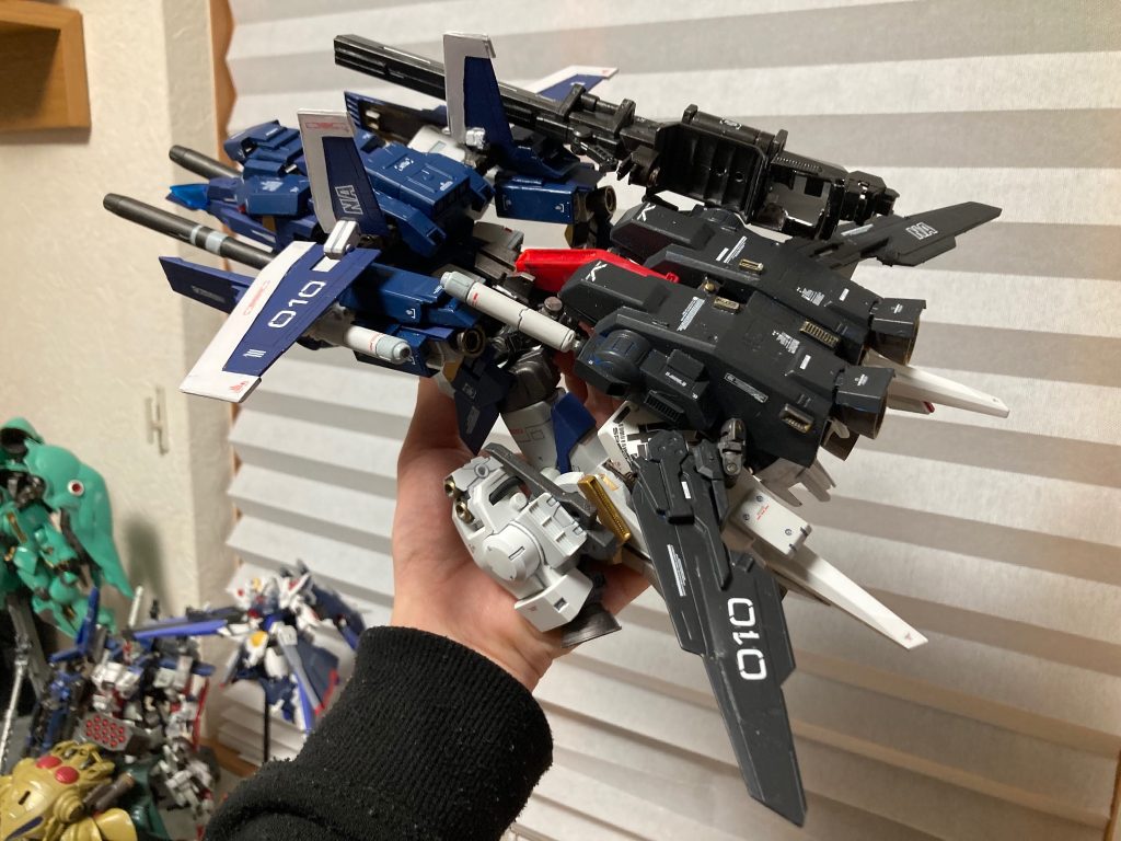 オマケ。Gフォートレスのデカさが伝わるかと思います〜