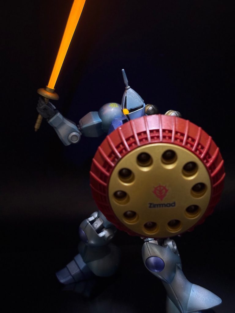 光らせるの楽しいなぁ(zaku-kao2)撮影の幅が広がりますね📷✨
