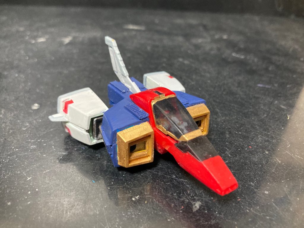 コアファイター。ノーマルにそのまま組んでます。ちゃんと完全変形でキャノピー開閉し、コクピットも再現してる優れモノ。