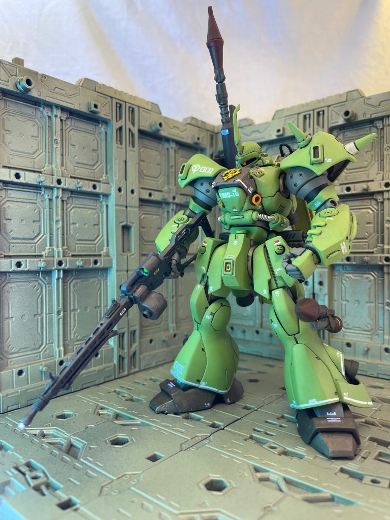 ・Strike Equipment(目標破壊装備)マシンガンは1/12ドール用 MG42とキットのショットガンをメインにミキシング。ロケットランチャーは百均のロケットランチャーとケンプファーのバズーカをメインにミキシング。