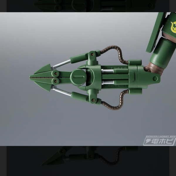 1/48ザクタンク(グリーンマカク)製作23〜27日目robot魂のデザインを参考に今回はリアのクレーンを製作しました♪コクピットの幅が最後まで決められず苦戦フロントのコクピットよりも少し広くなってしまいましたrobot魂のクレーン部は1軸関節でしたこれでは収納出来ないし、どうやってゴンドラに乗るのか分からないでしたので、今回は畳めるように2軸関節にしましたゴンドラの土台はタイガー1の転輪を使いました ∩^ω^∩次からは腕の改造をしていきます特徴的なアームをどうやるか、まだ考えてません (・∀・) (6枚目)