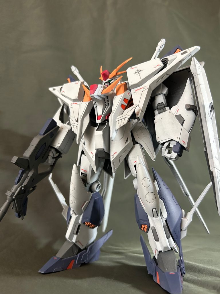クスィーガンダム–3枚目/制作者：AO27