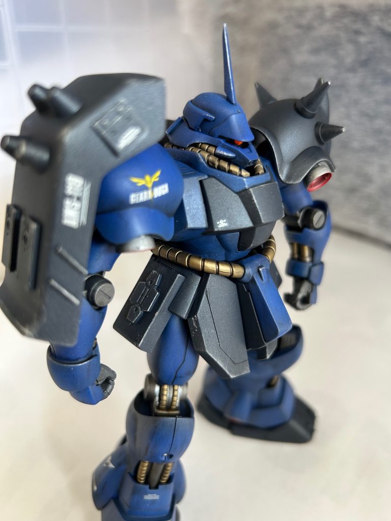 HGギラドーガ（レズンシュナイダー専用機）
