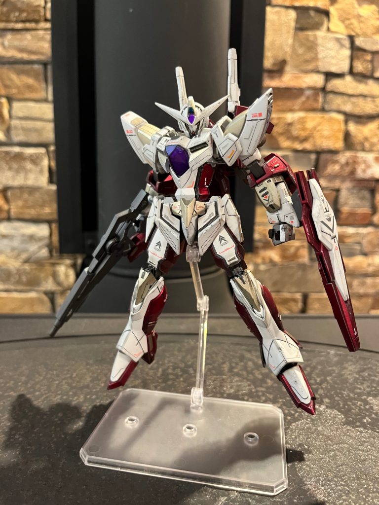 ここからはポージングです✨️ 今回ウェザリングはリボーンズガンダムということもあり少しいつもよりは控えめにしています！