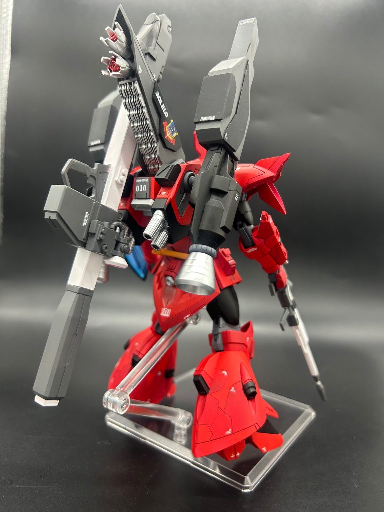 ボレロBブレイズウィザードのデータを元に新造されたバックパック。高機動戦闘に特化しているが、扱いが非常に困難になっている。２基の大型ブースターにより、機動力を飛躍的に向上させると共に、搭載されたビーム砲とミサイルポッドにより火力を大幅に向上させている。M2500テュポーン高エネルギー長射程ビーム砲ボレロＢ上部に2門備えられたビーム砲。ブラストインパルスのケルベロスの改良型。高い火力と射程を誇るが、ブースターと一体になっているため、精密射撃には適さない。